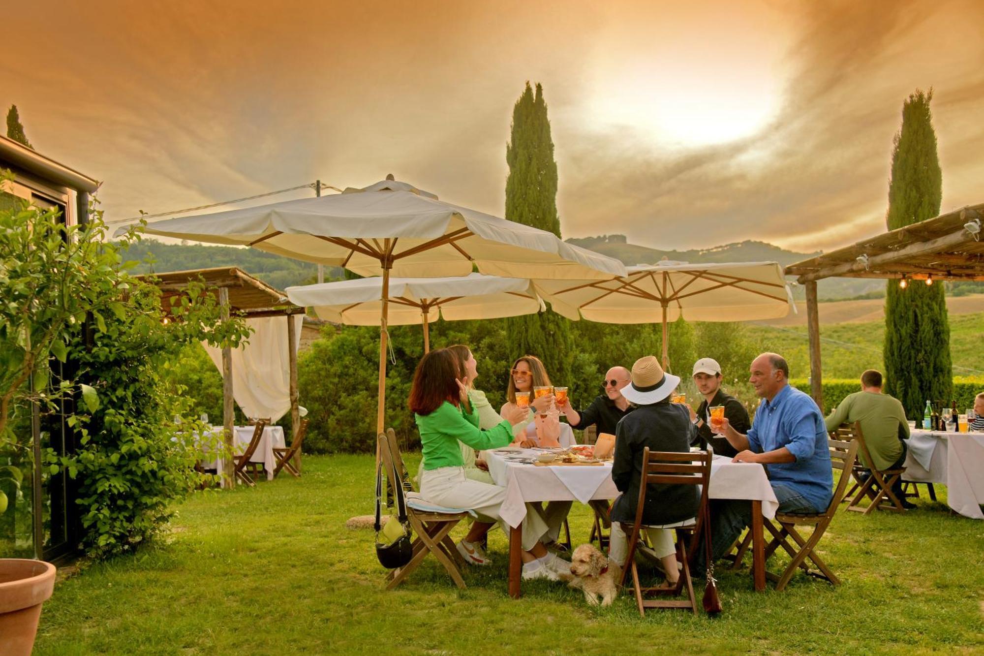 Locanda Le Giunche Guardistallo Buitenkant foto