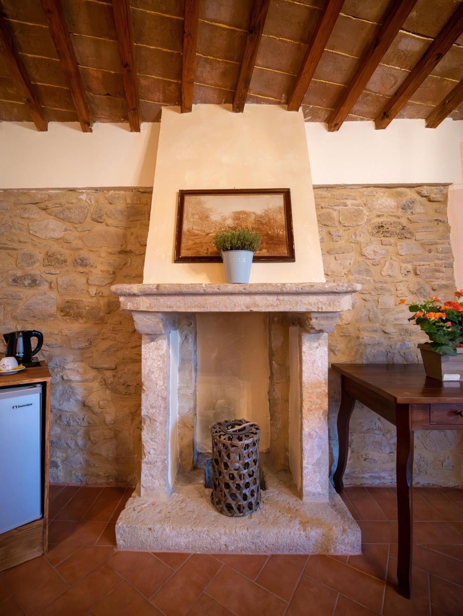 Locanda Le Giunche Guardistallo Buitenkant foto
